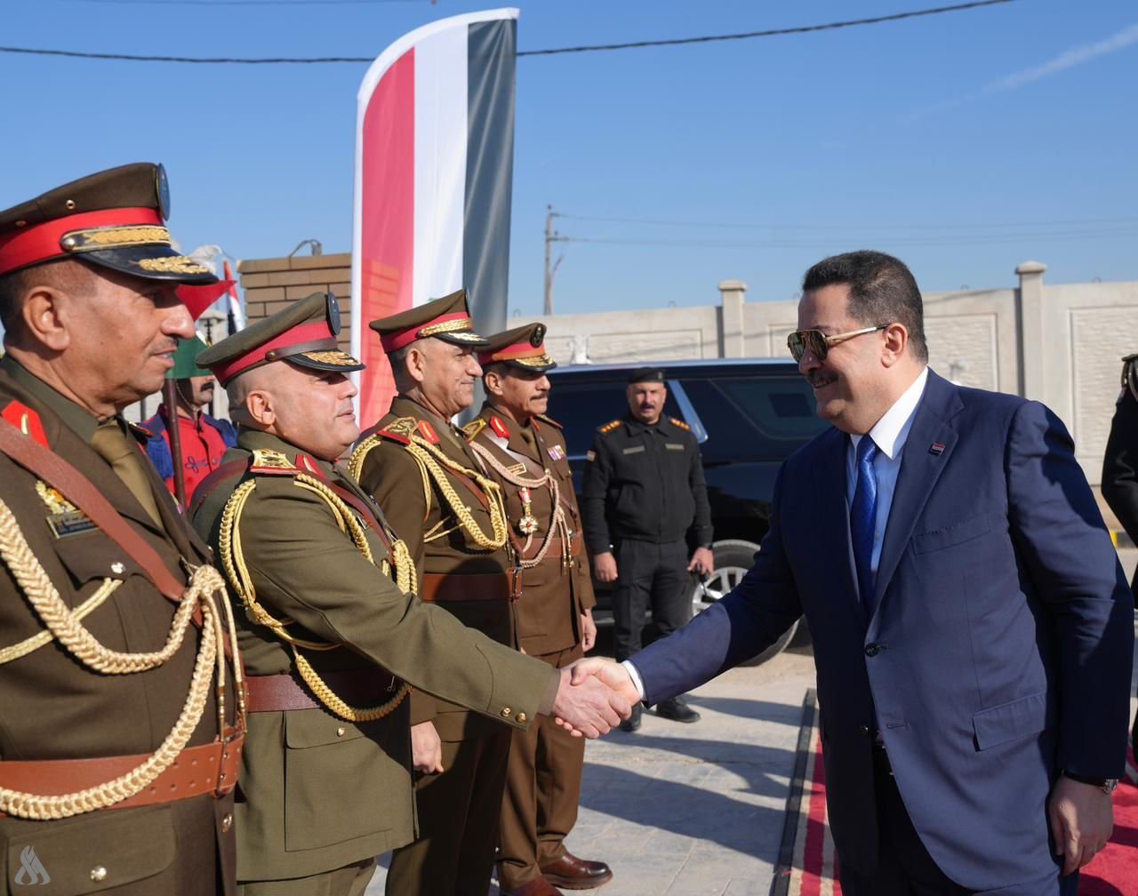 القائد العام يرعى حفل تخرج الدورة التأهيلية الـ(89) لطلبة الكلية العسكرية الأولى