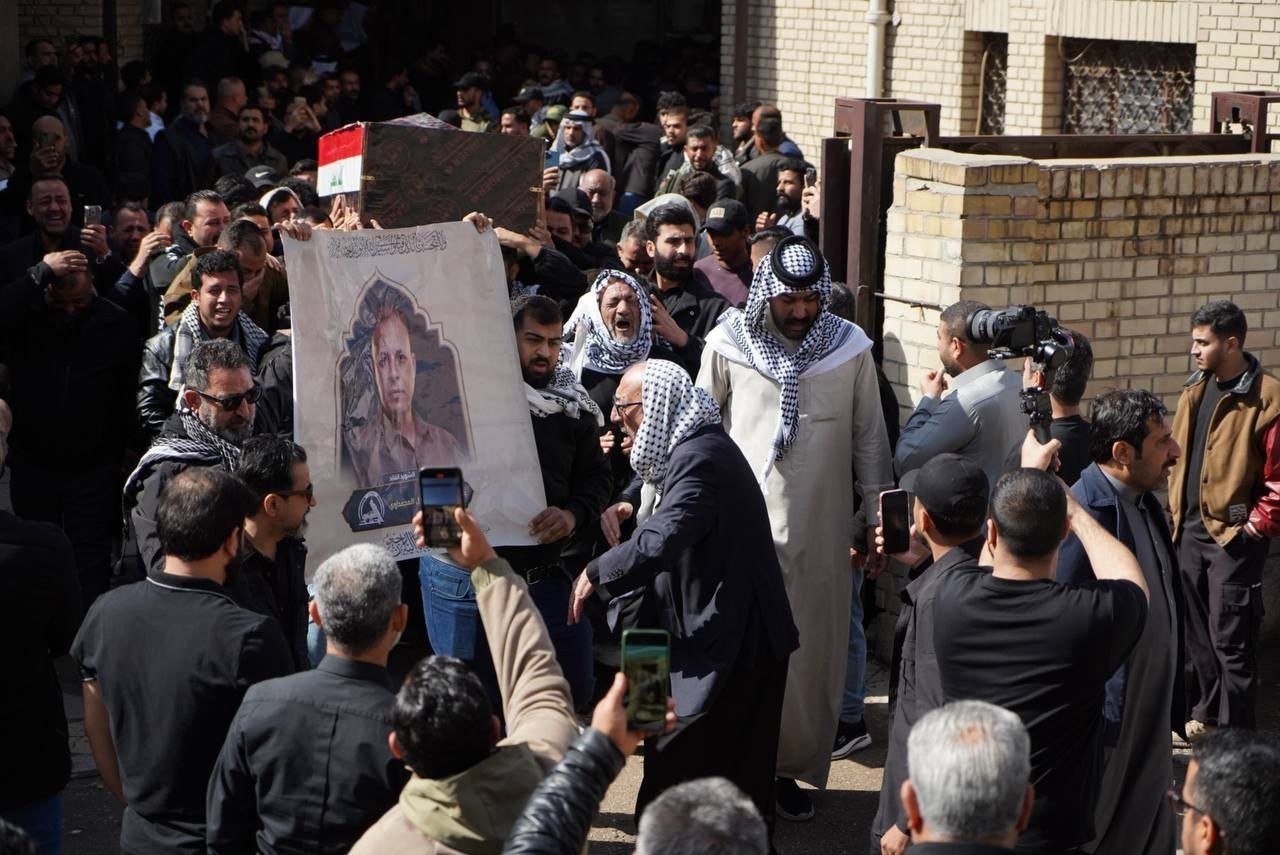 🔴 هيئة الحشد الشعبي تشيع جثامين عشرة من مقاتليها الذين ارتقوا شهداء  جراء العدوان على قاطع عمليات الأنبار، بعد استكمال فحوصات الطب العدلي وتحديد هويات الشهداء