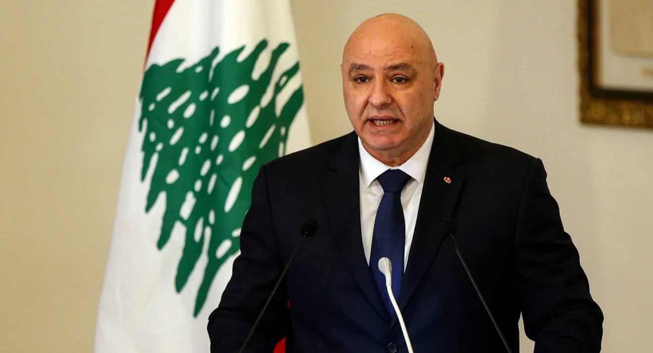 الرئيس اللبناني على الجميع الالتفاف حول الجيش اللبناني