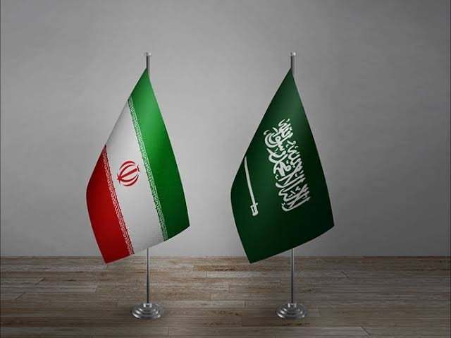 تأكيد إيراني سعودي عماني على دعم الجهود الدبلوماسية لإرساء الاستقرار الإقليمي