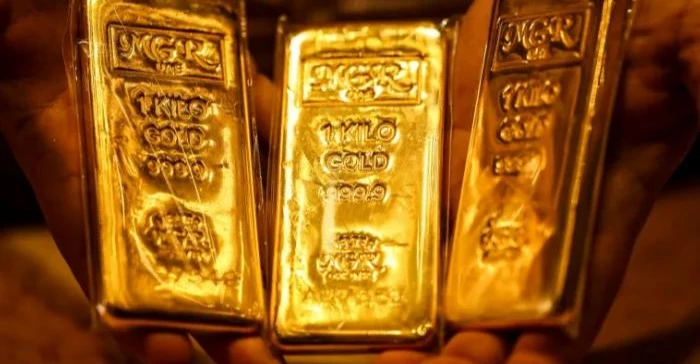 تراجع أسعار الذهب عالمياً مع ترقب الأسواق لمسار الفائدة الأميركية